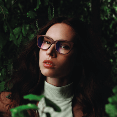 Les montures de lunettes en bois_Opticien écoresponsable à Saint-Malo_Lunette en matière naturelle_Regard Évasion_Forence Tartivel